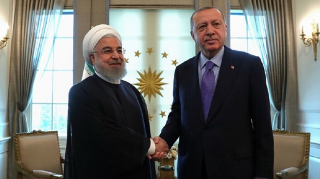 رووحانی بۆ ئه‌ردۆغان: پێویسته‌ یه‌كپارچه‌یی سووریا بپارێزرێت